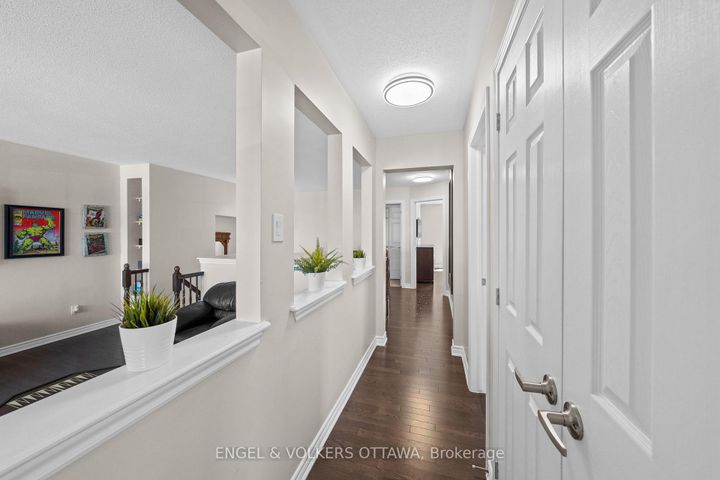 Photo 30 at 105 Pennant Avenue, Nepean (Half Moon Bay), Ottawa