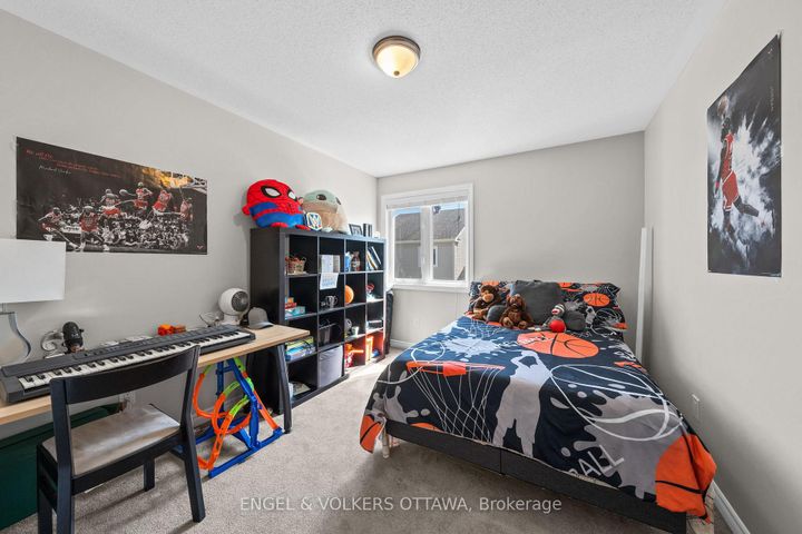 Photo 31 at 105 Pennant Avenue, Nepean (Half Moon Bay), Ottawa