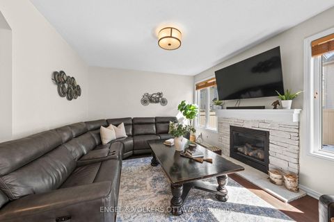 Photo 10 at 105 Pennant Avenue, Nepean (Half Moon Bay), Ottawa