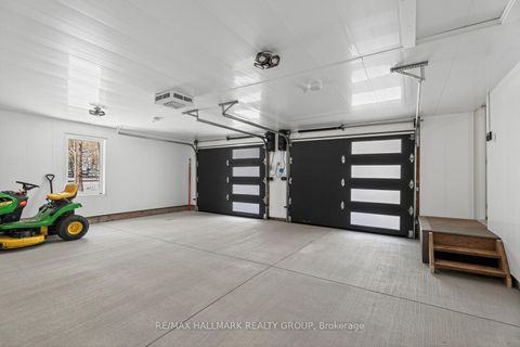 Photo 25 at 1625 Royal Orchard Drive, Cumberland Estates, Orleans