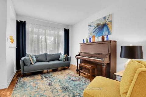 Photo 3 at 517 Overland Drive, Stittsville (North), Stittsville