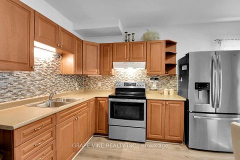 Photo 27 at 517 Overland Drive, Stittsville (North), Stittsville