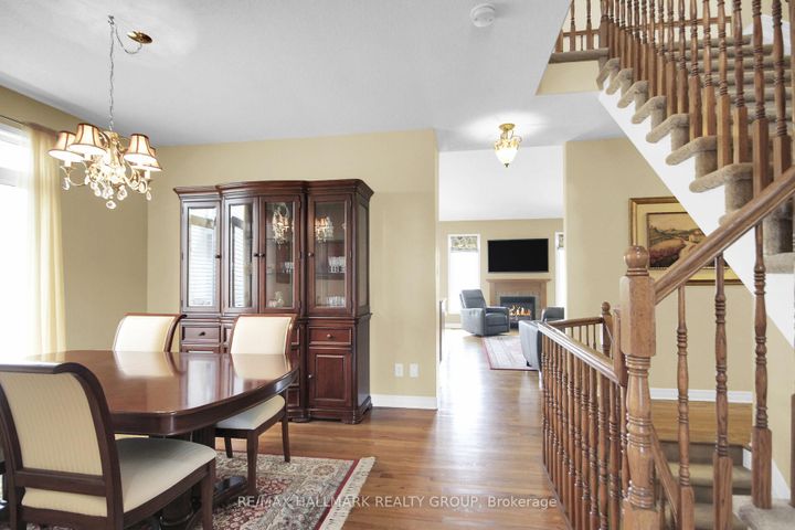 Photo 8 at 166 Lamplighters Drive, Nepean (Cedargrove/Fraserdale), Ottawa