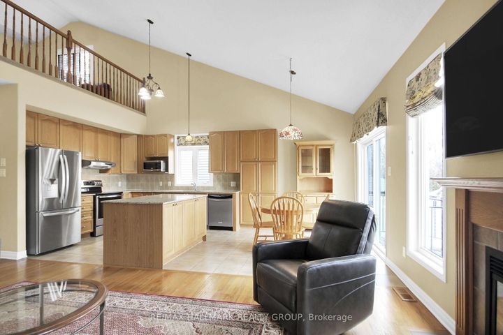 Photo 12 at 166 Lamplighters Drive, Nepean (Cedargrove/Fraserdale), Ottawa