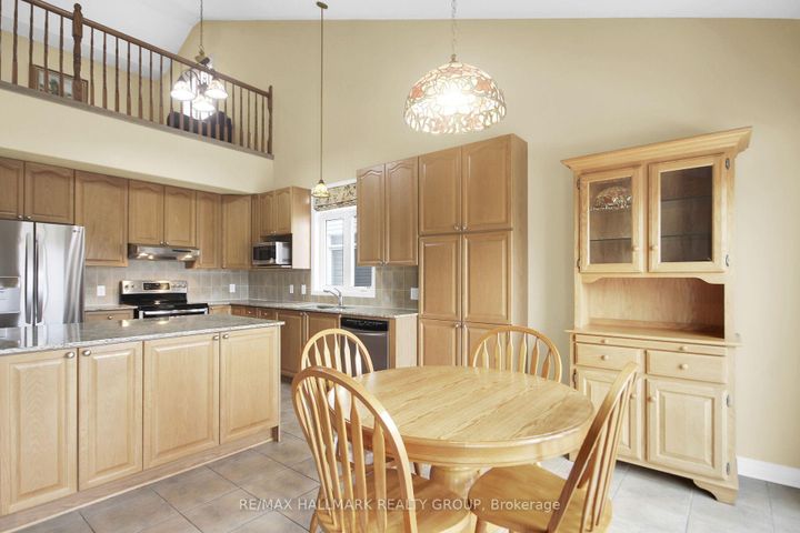 Photo 13 at 166 Lamplighters Drive, Nepean (Cedargrove/Fraserdale), Ottawa