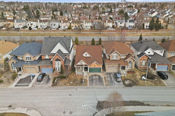 Photo 46 at 166 Lamplighters Drive, Nepean (Cedargrove/Fraserdale), Ottawa