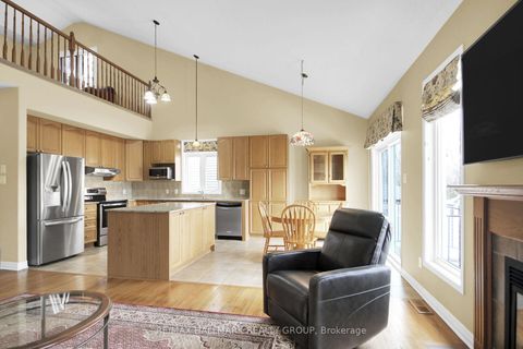 Photo 12 at 166 Lamplighters Drive, Nepean (Cedargrove/Fraserdale), Ottawa