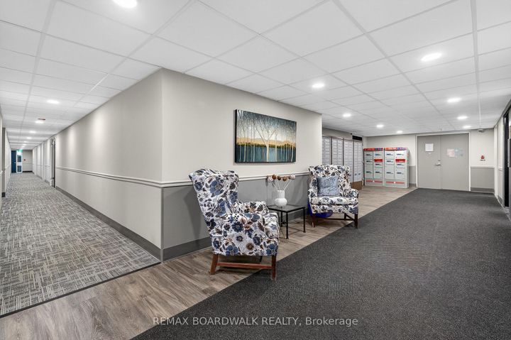 Photo 17 at 407 - 1356 Meadowlands Drive E, Nepean (Borden Farm/Stewart Farm/Carleton Heights/Parkwood Hills), Ottawa