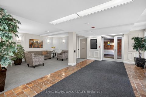 Photo 1 at 407 - 1356 Meadowlands Drive E, Nepean (Borden Farm/Stewart Farm/Carleton Heights/Parkwood Hills), Ottawa