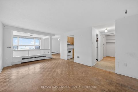 Photo 5 at 407 - 1356 Meadowlands Drive E, Nepean (Borden Farm/Stewart Farm/Carleton Heights/Parkwood Hills), Ottawa