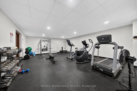 Photo 14 at 407 - 1356 Meadowlands Drive E, Nepean (Borden Farm/Stewart Farm/Carleton Heights/Parkwood Hills), Ottawa