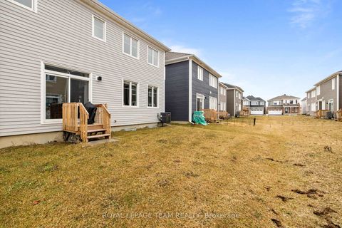 Photo 31 at 622 Terrier Circle, Goulbourn Twp From Franktown Rd/South To Rideau, Stittsville
