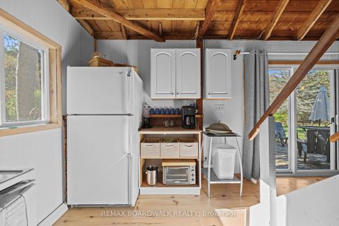 Photo 11 at 402 Mp4 Road, Rideau Lakes (South Burgess) Twp, Rideau Lakes