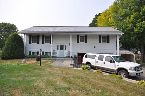 Photo 0 at 186 Golf Club Road N, Rideau Lakes (South Elmsley) Twp, Rideau Lakes