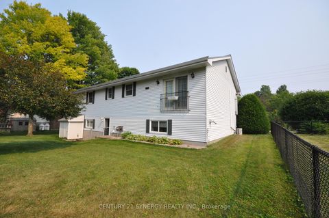 Photo 3 at 186 Golf Club Road N, Rideau Lakes (South Elmsley) Twp, Rideau Lakes