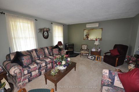 Photo 10 at 186 Golf Club Road N, Rideau Lakes (South Elmsley) Twp, Rideau Lakes