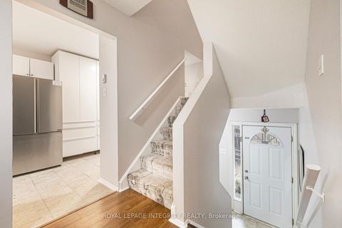 Photo 6 at 142 Salter Crescent, Beaverbrook, Kanata