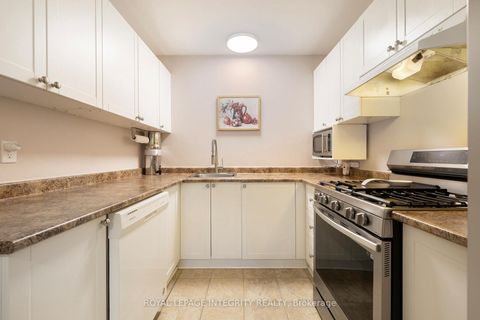 Photo 14 at 142 Salter Crescent, Beaverbrook, Kanata