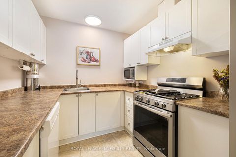 Photo 15 at 142 Salter Crescent, Beaverbrook, Kanata