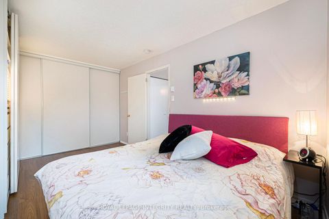 Photo 20 at 142 Salter Crescent, Beaverbrook, Kanata