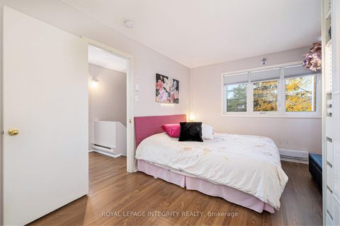 Photo 22 at 142 Salter Crescent, Beaverbrook, Kanata