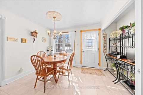 Photo 13 at 1530 Royal Orchard Drive, Cumberland Estates, Orleans