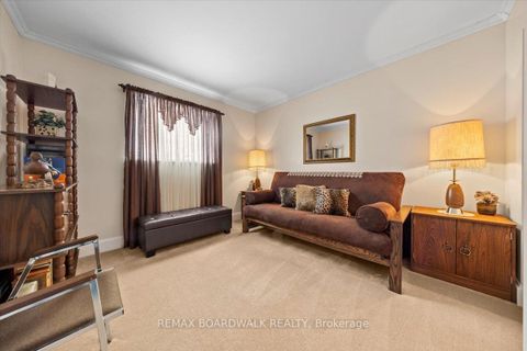 Photo 24 at 1530 Royal Orchard Drive, Cumberland Estates, Orleans