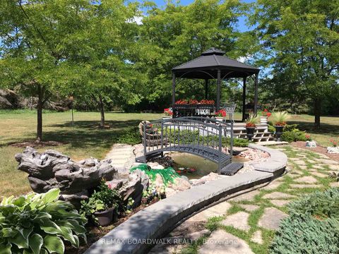 Photo 30 at 1530 Royal Orchard Drive, Cumberland Estates, Orleans