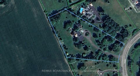 Photo 31 at 1530 Royal Orchard Drive, Cumberland Estates, Orleans