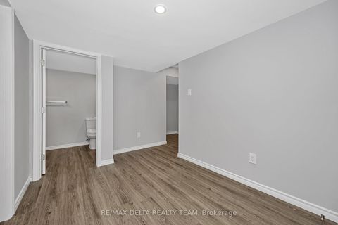 Photo 33 at 751 Devario Crescent, Nepean (Half Moon Bay), Ottawa