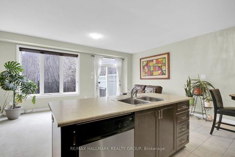 Photo 11 at 173 Highbury Park Drive, Nepean (Longfields), Ottawa