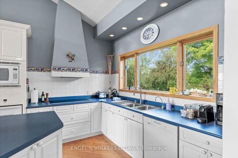 Photo 14 at 70 Belmonte Lane, Rideau Lakes (Bastard) Twp, Rideau Lakes