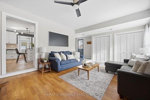 Photo 4 at 32 Cockburn Street, Perth