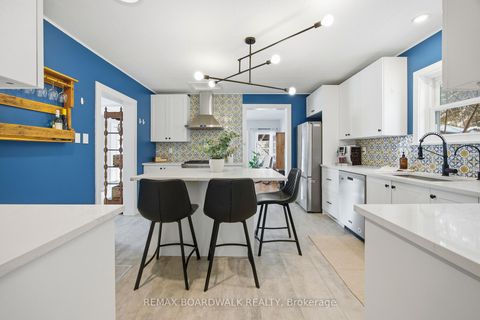 Photo 6 at 32 Cockburn Street, Perth