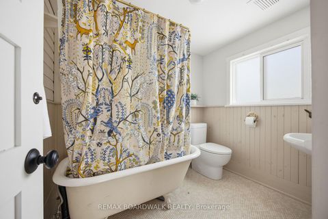 Photo 8 at 32 Cockburn Street, Perth