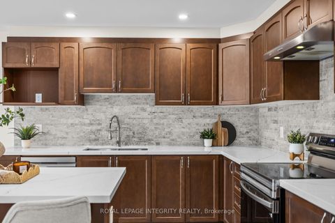 Photo 19 at 122 Cranesbill Road, Emerald Meadows/Trailwest, Kanata