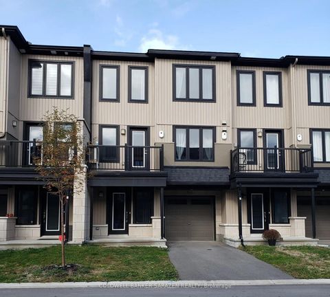 Photo 0 at 816 ELEMENT Private, Emerald Meadows/Trailwest, Kanata