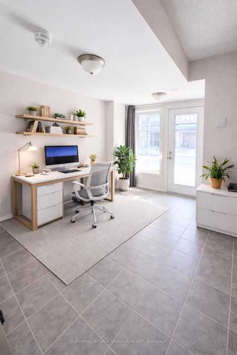 Photo 2 at 816 ELEMENT Private, Emerald Meadows/Trailwest, Kanata