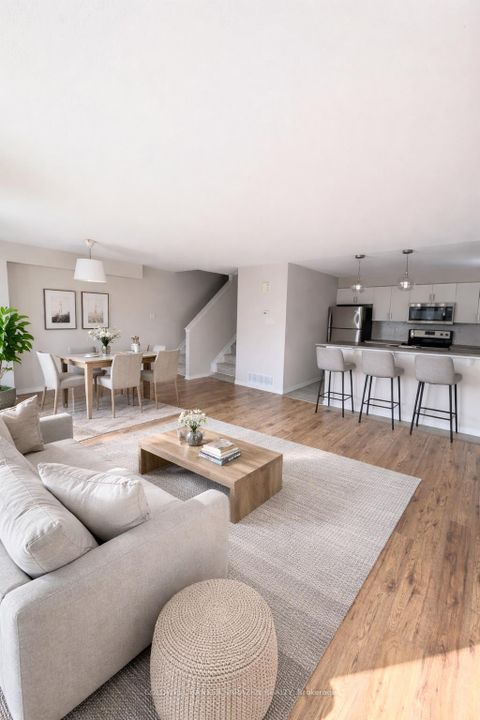 Photo 4 at 816 ELEMENT Private, Emerald Meadows/Trailwest, Kanata