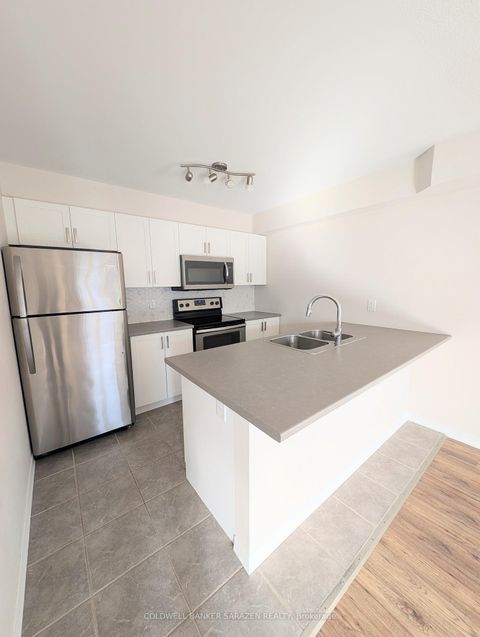 Photo 7 at 816 ELEMENT Private, Emerald Meadows/Trailwest, Kanata