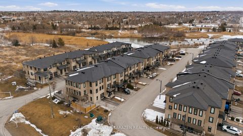 Photo 13 at 816 ELEMENT Private, Emerald Meadows/Trailwest, Kanata