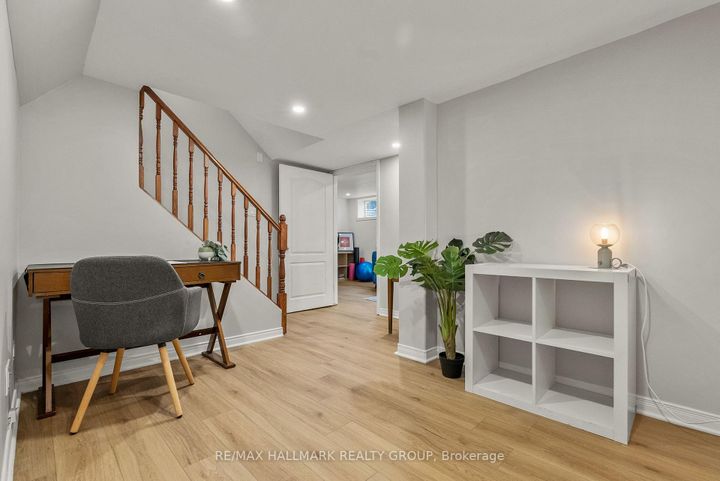 Photo 23 at 18 Irish Rose Crescent, Nepean (Longfields), Ottawa