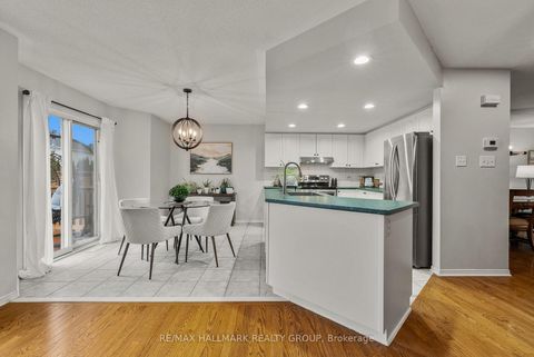 Photo 6 at 18 Irish Rose Crescent, Nepean (Longfields), Ottawa