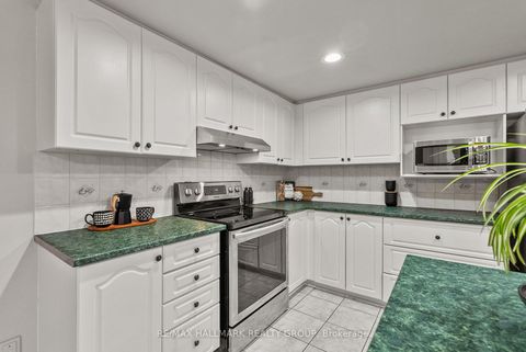 Photo 8 at 18 Irish Rose Crescent, Nepean (Longfields), Ottawa