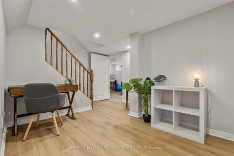 Photo 23 at 18 Irish Rose Crescent, Nepean (Longfields), Ottawa