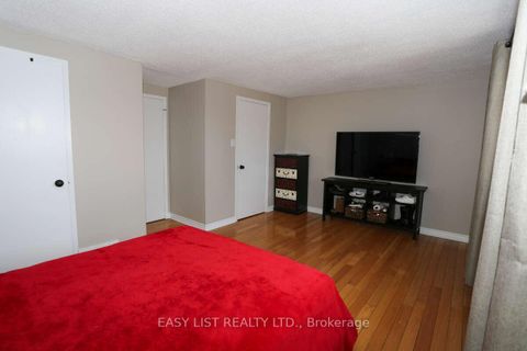 Photo 16 at 71 - 24 Baneberry Crescent, Glencairn/Hazeldean, Kanata