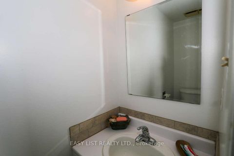 Photo 18 at 71 - 24 Baneberry Crescent, Glencairn/Hazeldean, Kanata