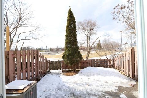 Photo 20 at 71 - 24 Baneberry Crescent, Glencairn/Hazeldean, Kanata