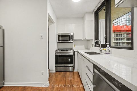 Photo 5 at 1103 - 200 BAY Street, Ottawa Centre