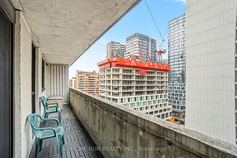 Photo 11 at 1103 - 200 BAY Street, Ottawa Centre